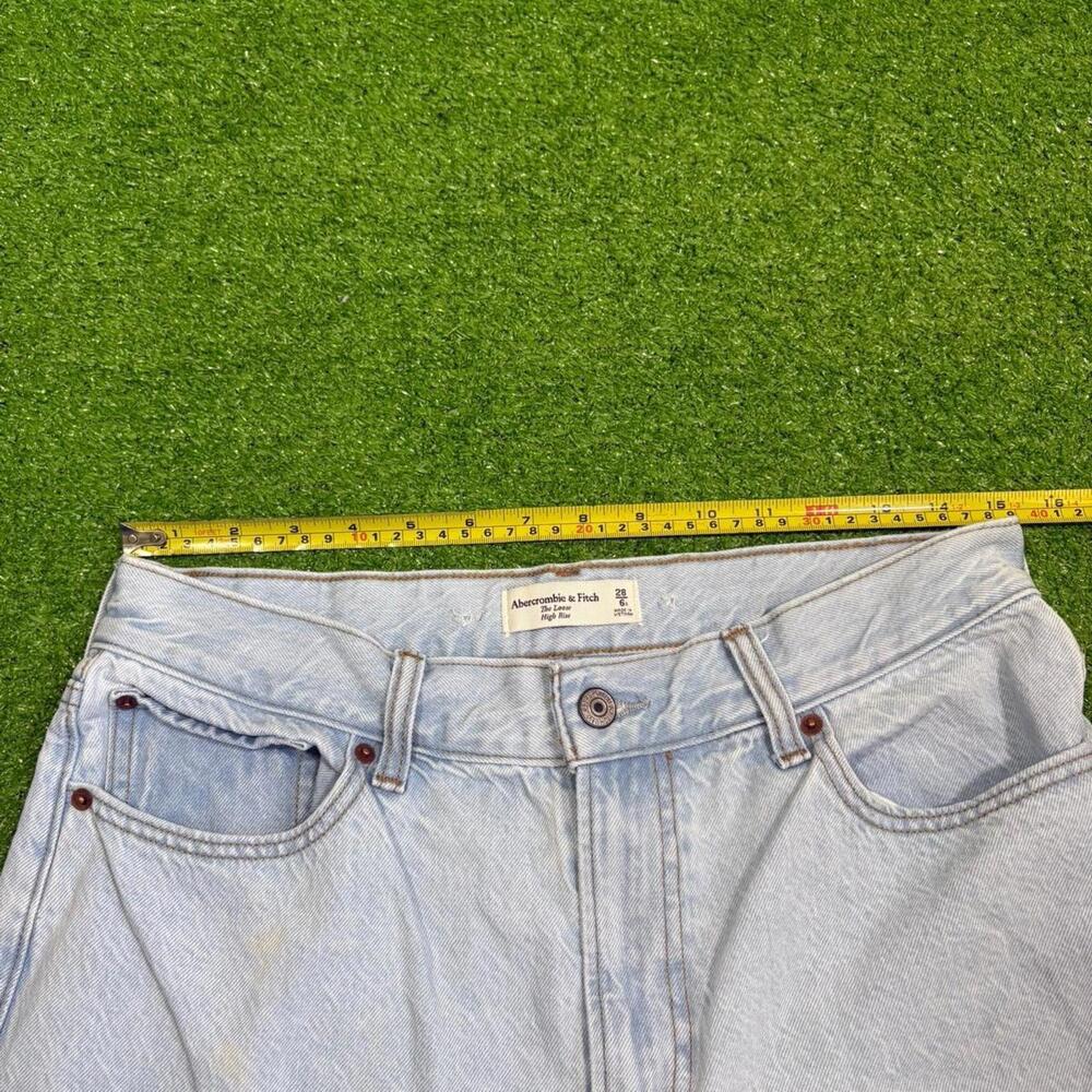 Abercrombie‎ & Fitch Size 28/6R Loose High Rise Wide Leg Flare Light Wash Jeans - Picture 5 of 8